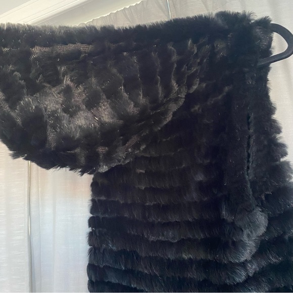 Adrienne Landau 100% authentic rabbit fur knit black vest with hood size small - Picture 6 of 8